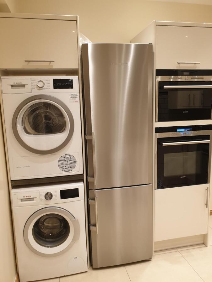 London Luxury Apartments 5 Min Walk From Ilford Station, With Free Parking Free Wifi Exterior foto