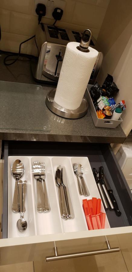 London Luxury Apartments 5 Min Walk From Ilford Station, With Free Parking Free Wifi Exterior foto