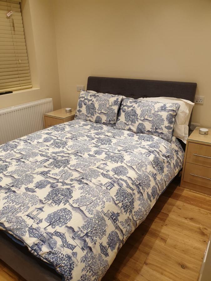 London Luxury Apartments 5 Min Walk From Ilford Station, With Free Parking Free Wifi Exterior foto