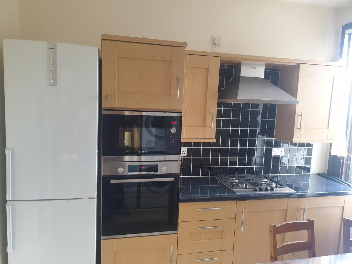 London Luxury Apartments 5 Min Walk From Ilford Station, With Free Parking Free Wifi Exterior foto