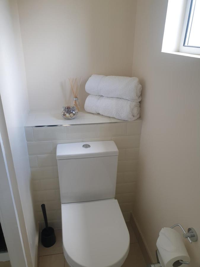 London Luxury Apartments 5 Min Walk From Ilford Station, With Free Parking Free Wifi Exterior foto