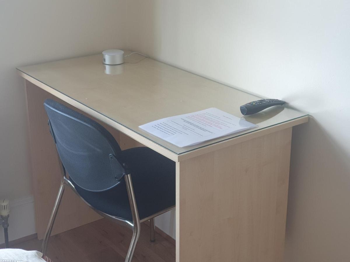 London Luxury Apartments 5 Min Walk From Ilford Station, With Free Parking Free Wifi Exterior foto
